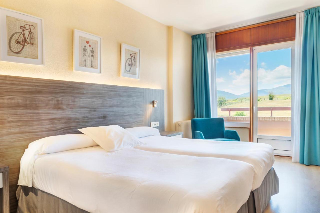 Hotel Vejo Reinosa Ngoại thất bức ảnh