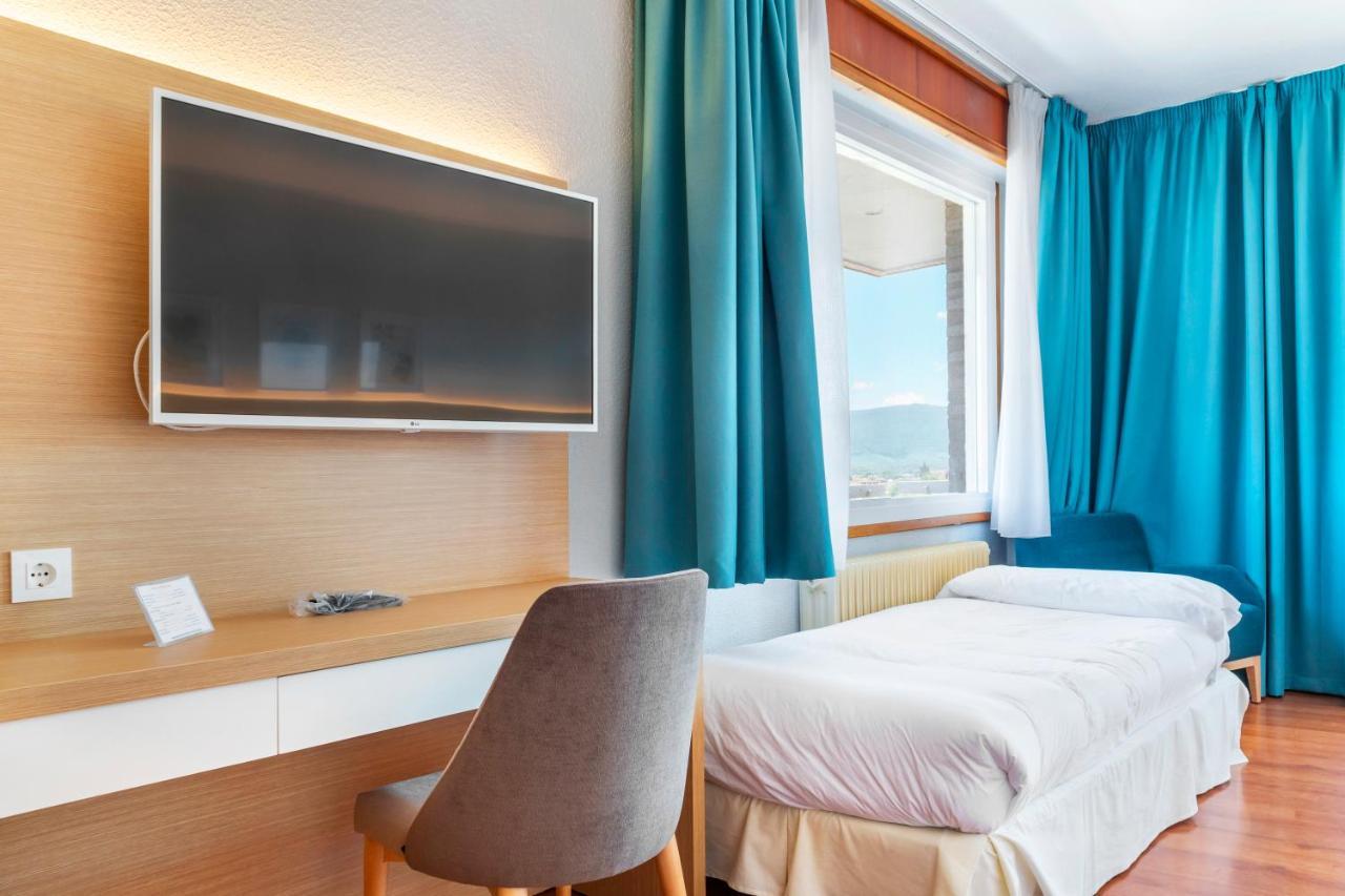 Hotel Vejo Reinosa Ngoại thất bức ảnh